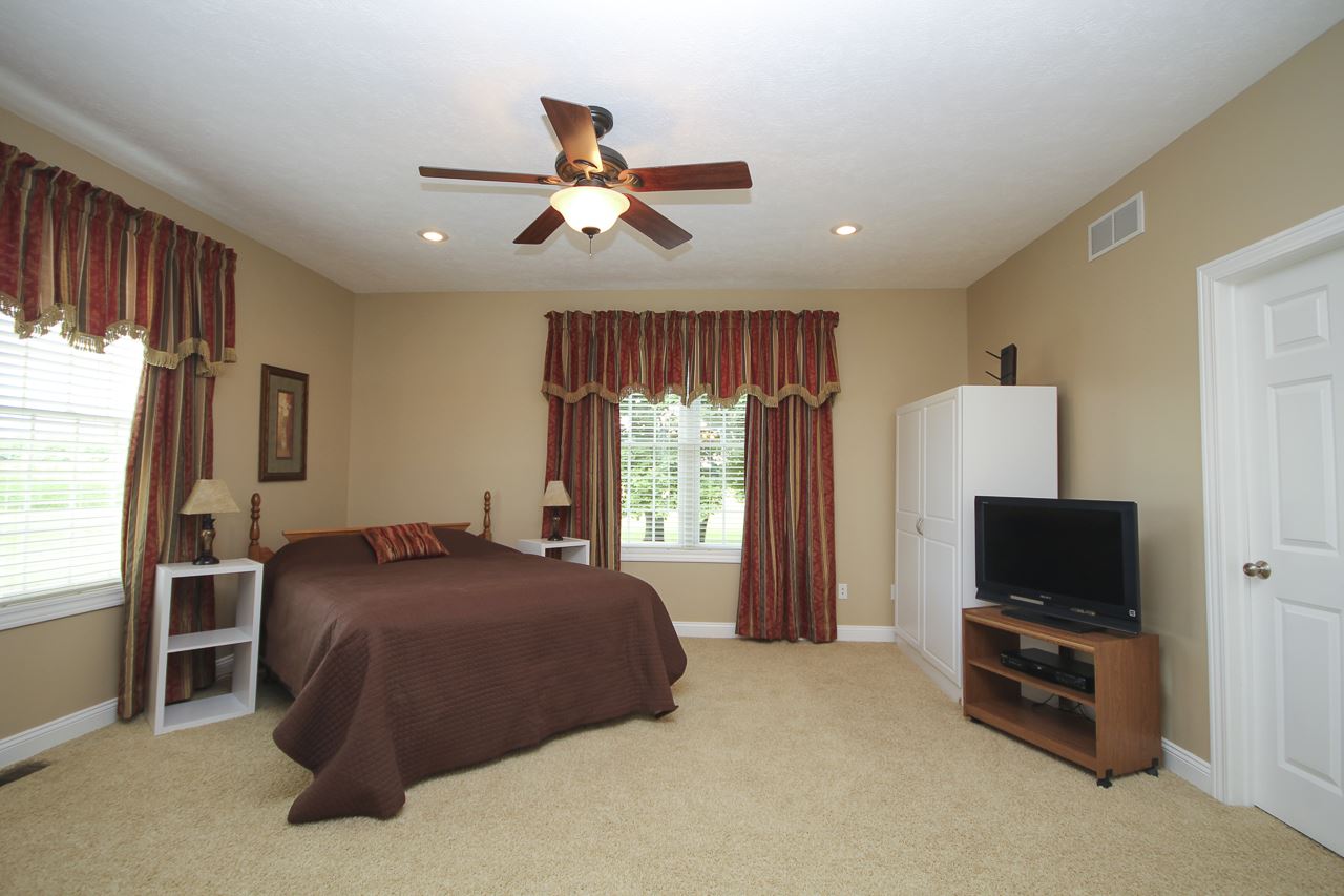7572 South Shepherd Road Shepherd, MI 48883 - Photo 33 of 62 1877516-32.JPG