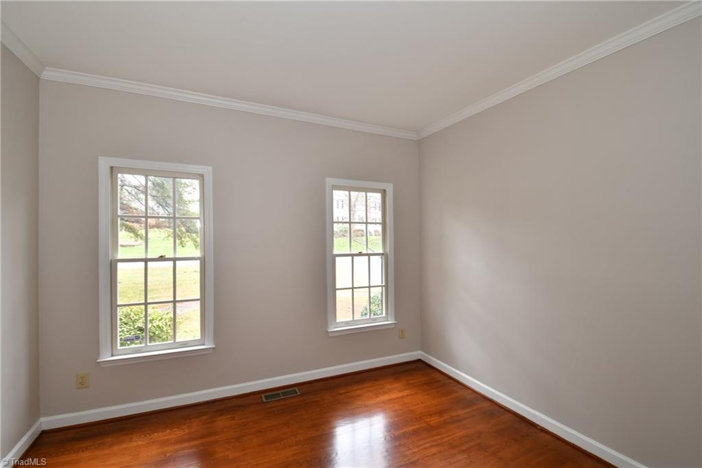 5208 Mountain View Road Northwest Winston-Salem, NC 27104 - Photo 2 of 20 Gallery Image 2