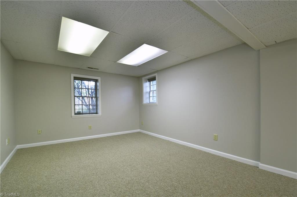 5208 Mountain View Road Northwest Winston-Salem, NC 27104 - Photo 17 of 20 Gallery Image 17