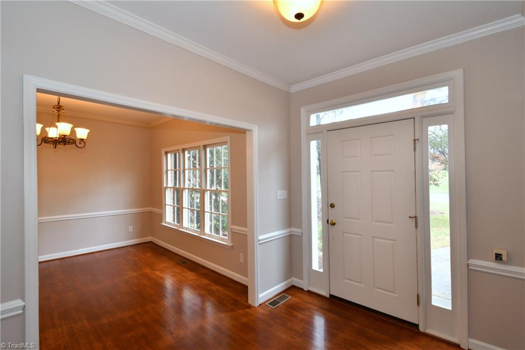 5208 Mountain View Road Northwest Winston-Salem, NC 27104 - Photo 4 of 20 Gallery Image 4