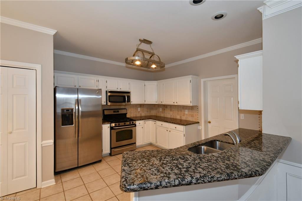 5208 Mountain View Road Northwest Winston-Salem, NC 27104 - Photo 6 of 20 Gallery Image 6