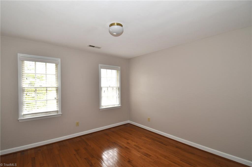 5208 Mountain View Road Northwest Winston-Salem, NC 27104 - Photo 9 of 20 Gallery Image 9