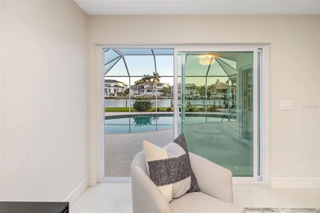 $5,200,000 | 480 Cleveland Drive, Sarasota, FL 34236