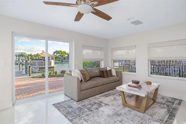 $5,200,000 | 480 Cleveland Drive, Sarasota, FL 34236