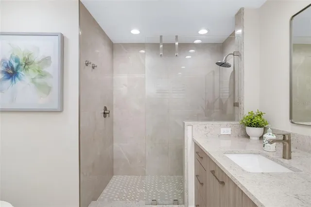 $5,200,000 | 480 Cleveland Drive, Sarasota, FL 34236