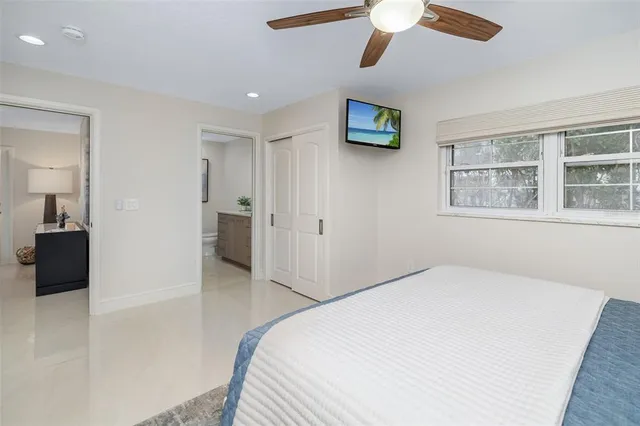 $5,200,000 | 480 Cleveland Drive, Sarasota, FL 34236