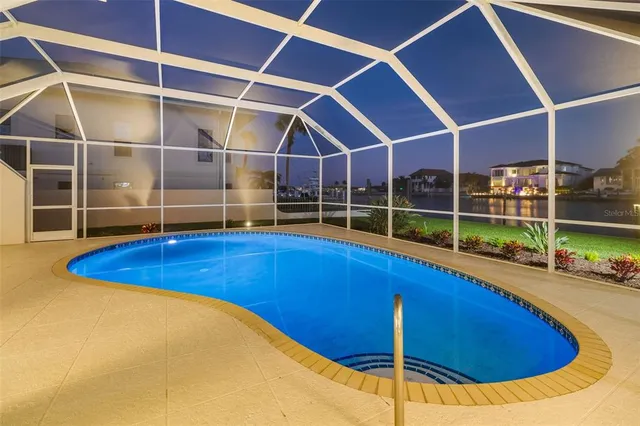 $5,200,000 | 480 Cleveland Drive, Sarasota, FL 34236