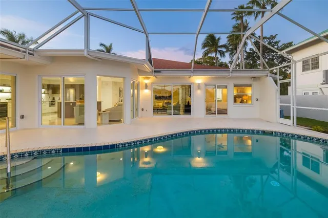 $5,200,000 | 480 Cleveland Drive, Sarasota, FL 34236