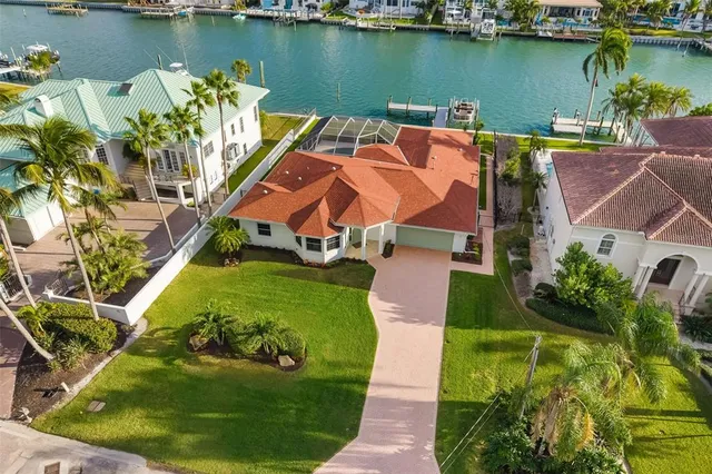 $5,200,000 | 480 Cleveland Drive, Sarasota, FL 34236