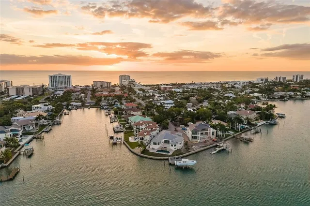 $5,200,000 | 480 Cleveland Drive, Sarasota, FL 34236