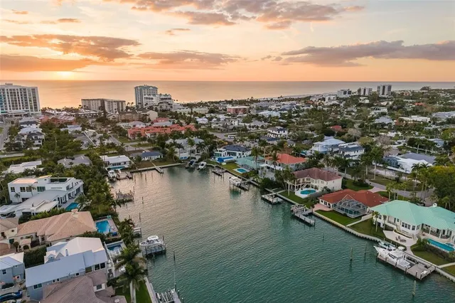 $5,200,000 | 480 Cleveland Drive, Sarasota, FL 34236