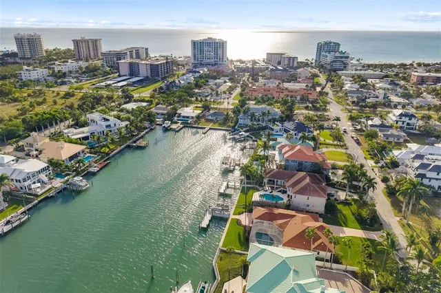 $5,200,000 | 480 Cleveland Drive, Sarasota, FL 34236