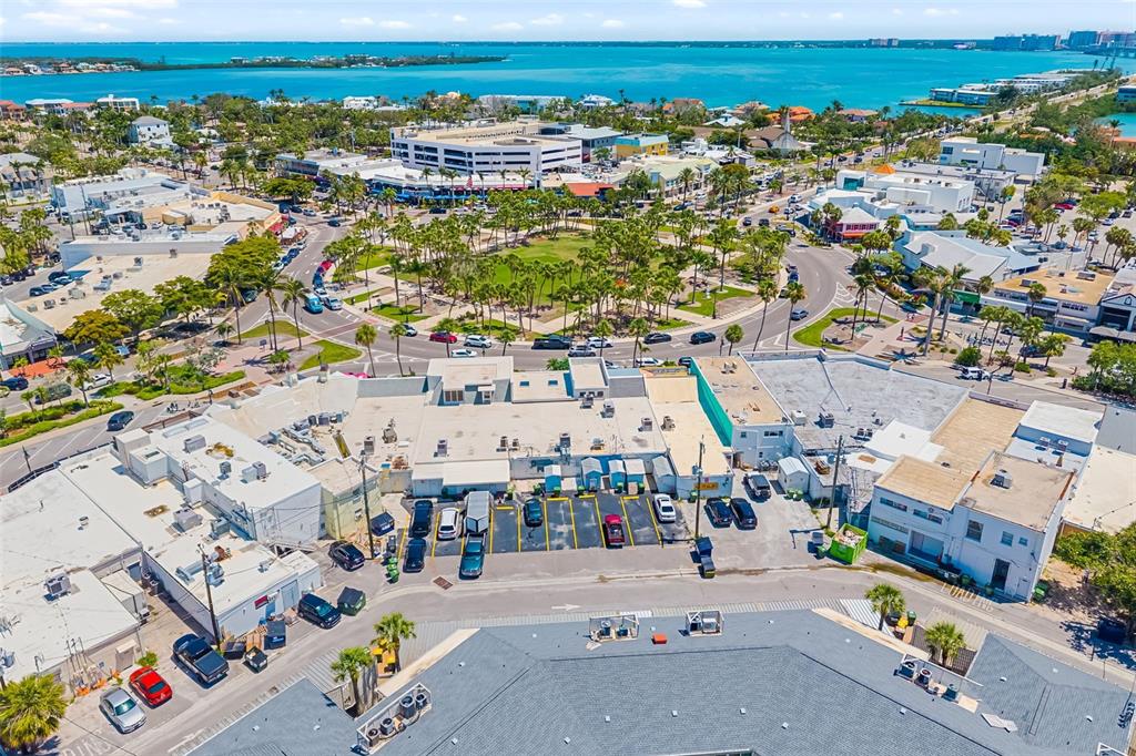 480 Cleveland Drive Sarasota, FL 34236 - Photo 88 of 95