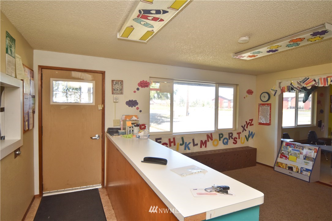 1319 Bishop Road Chehalis, WA 98532 - Photo 2 of 18