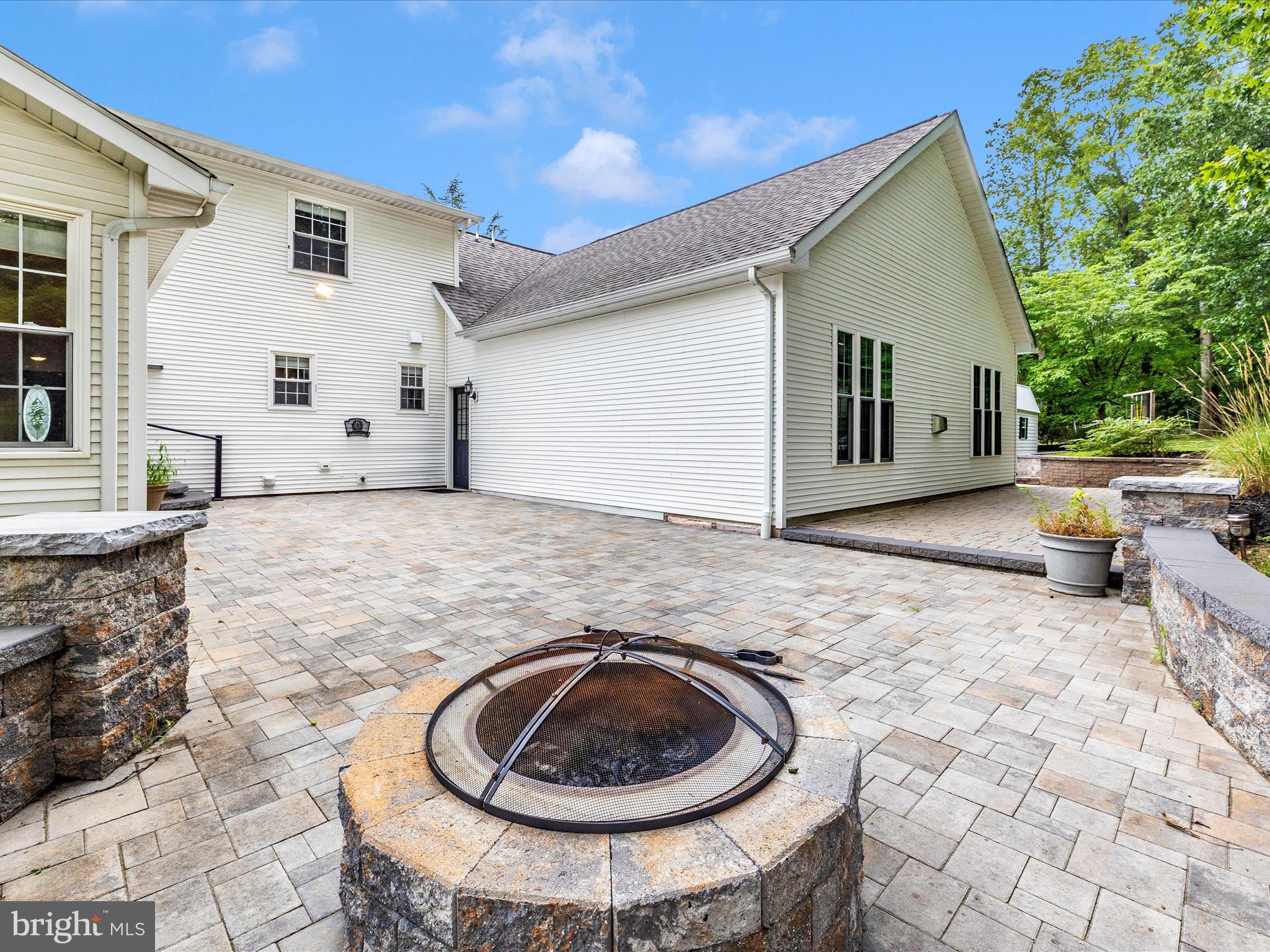 6047 Quinn Road Frederick, MD 21701 - Photo 43 of 62 Firepit