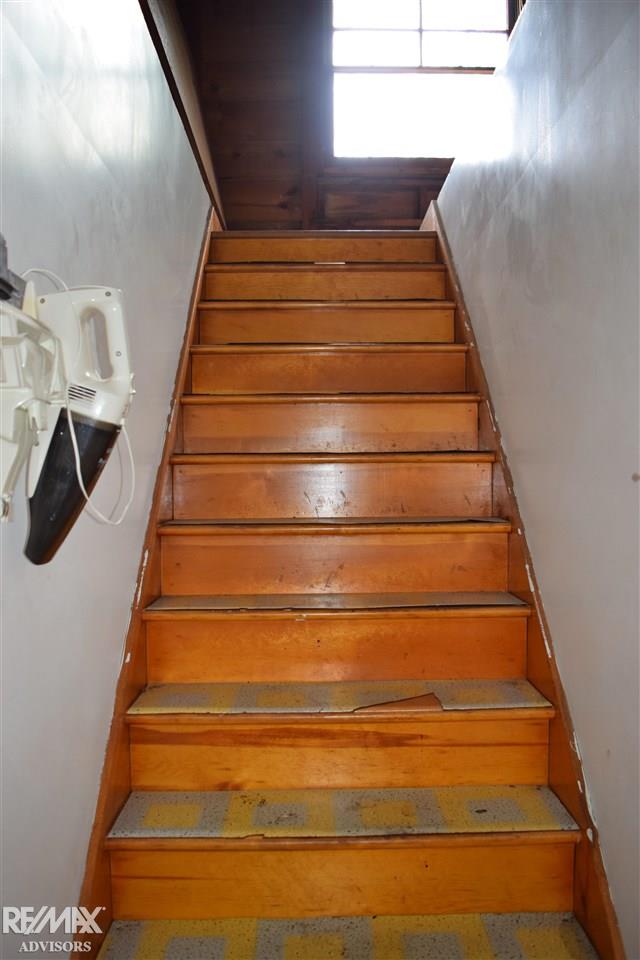 42430 Utica Road Sterling Heights, MI 48314 - Photo 34 of 44 STAIRS TO OPEN ATTIC