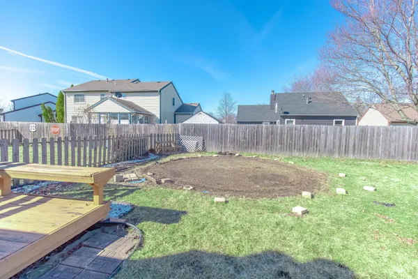 $1,900 | 1215 Sturdy Road, Valparaiso, IN 46383