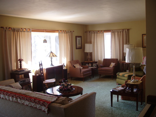 1275 Hillside Road Sycamore, IL 60178 - Photo 3 of 17