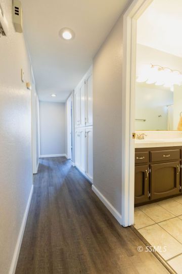 620 East Wilson Avenue Ridgecrest, CA 93555 - Photo 18 of 30 a view of a hallway to kitchen and a window