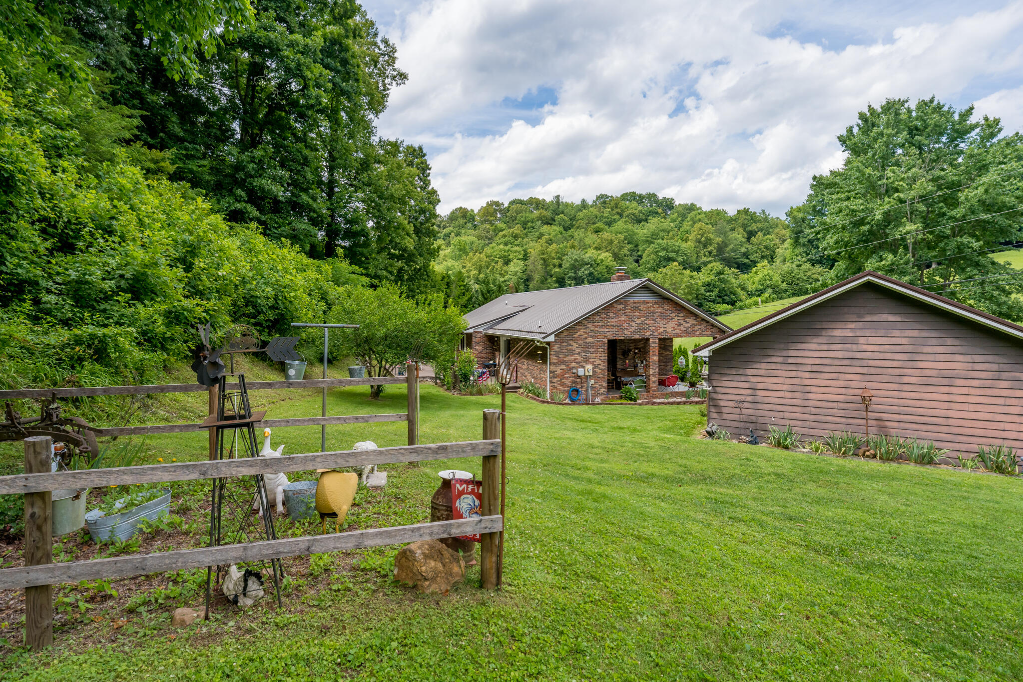 116 Barnett Hollow Road Erwin, TN 37650 - Photo 17 of 57 116 Barnett Hollow Rd (17 of 57)