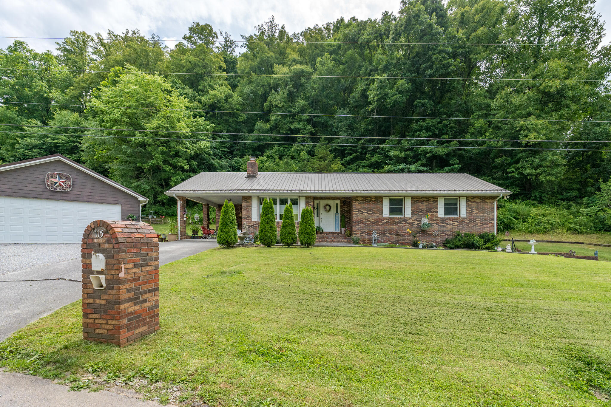 116 Barnett Hollow Road Erwin, TN 37650 - Photo 2 of 57 116 Barnett Hollow Rd (3 of 57)