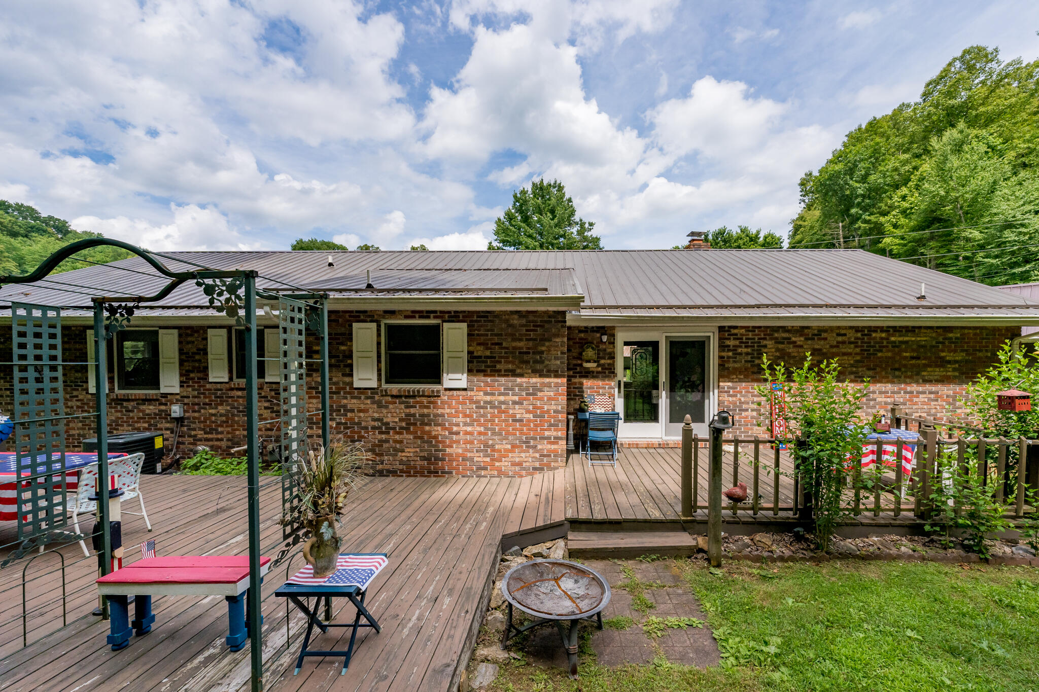 116 Barnett Hollow Road Erwin, TN 37650 - Photo 25 of 57 116 Barnett Hollow Rd (25 of 57)
