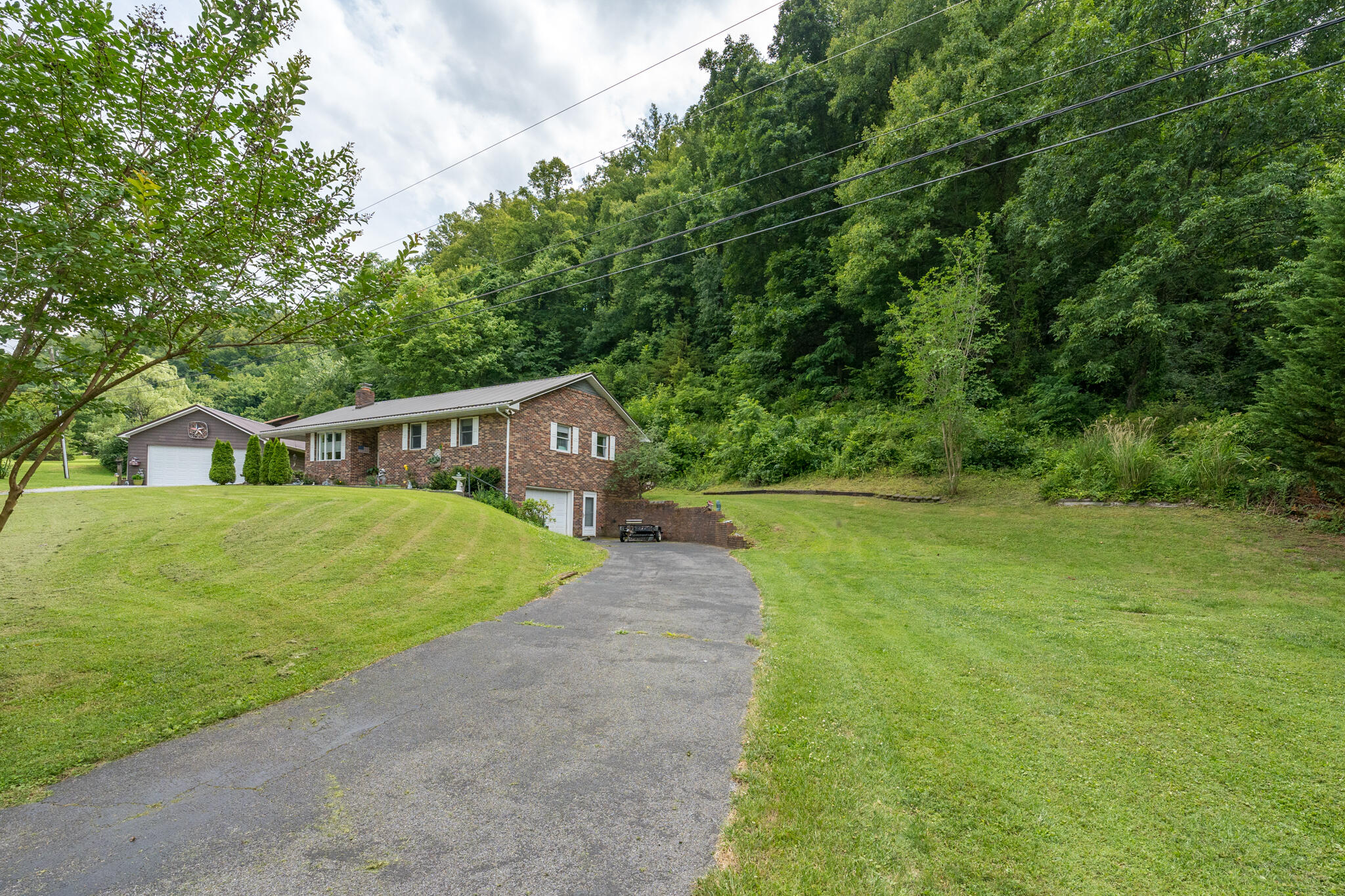 116 Barnett Hollow Road Erwin, TN 37650 - Photo 5 of 57 116 Barnett Hollow Rd (5 of 57)