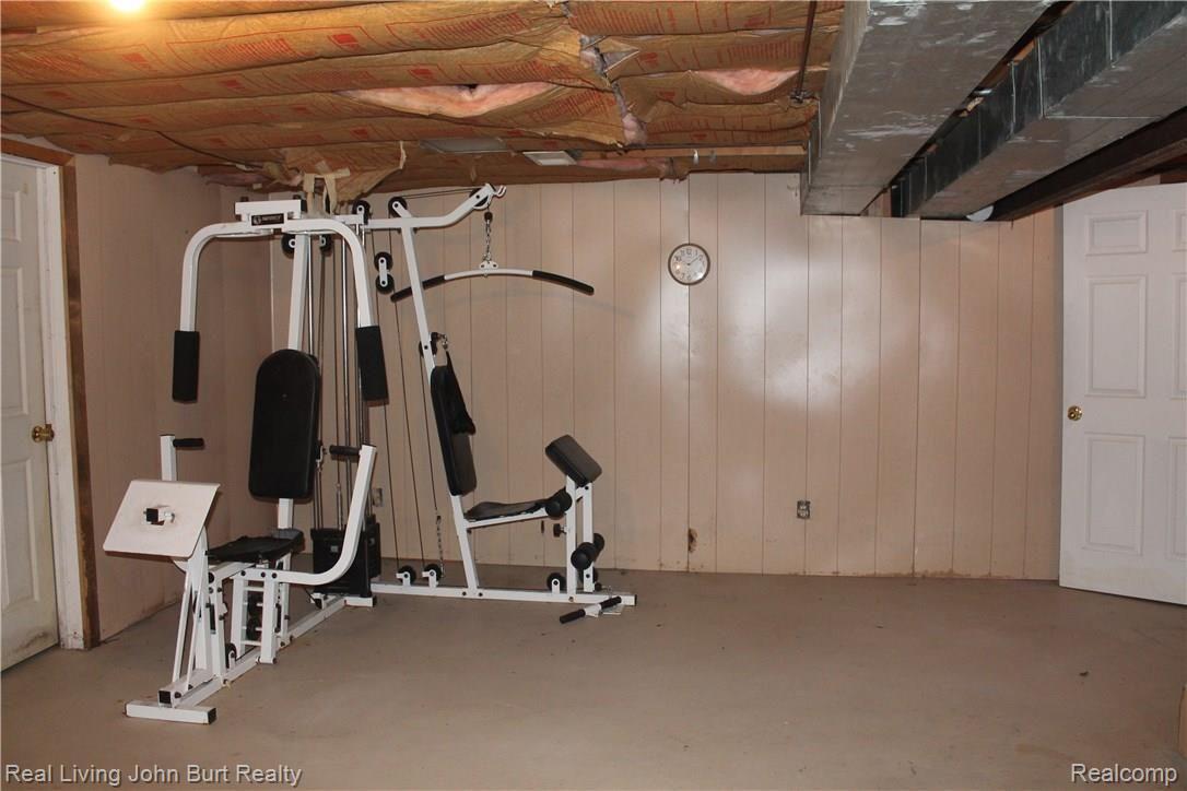 3045 South Vassar Road Davison, MI 48423 - Photo 18 of 19 Workout 2.JPG