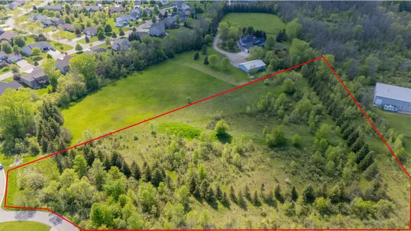 $385,000 | Fox Hollow Lane, Unit 2, Greenville, WI 54942