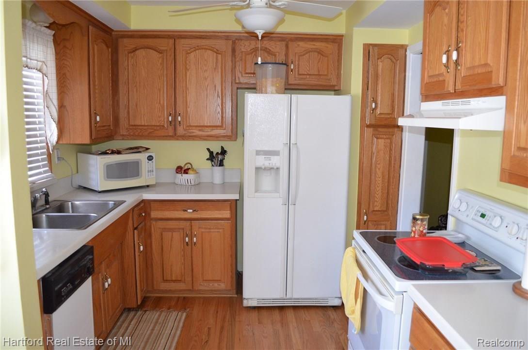 28158 Hawberry Road Farmington, MI 48331 - Photo 16 of 33 Hawberry10.JPG
