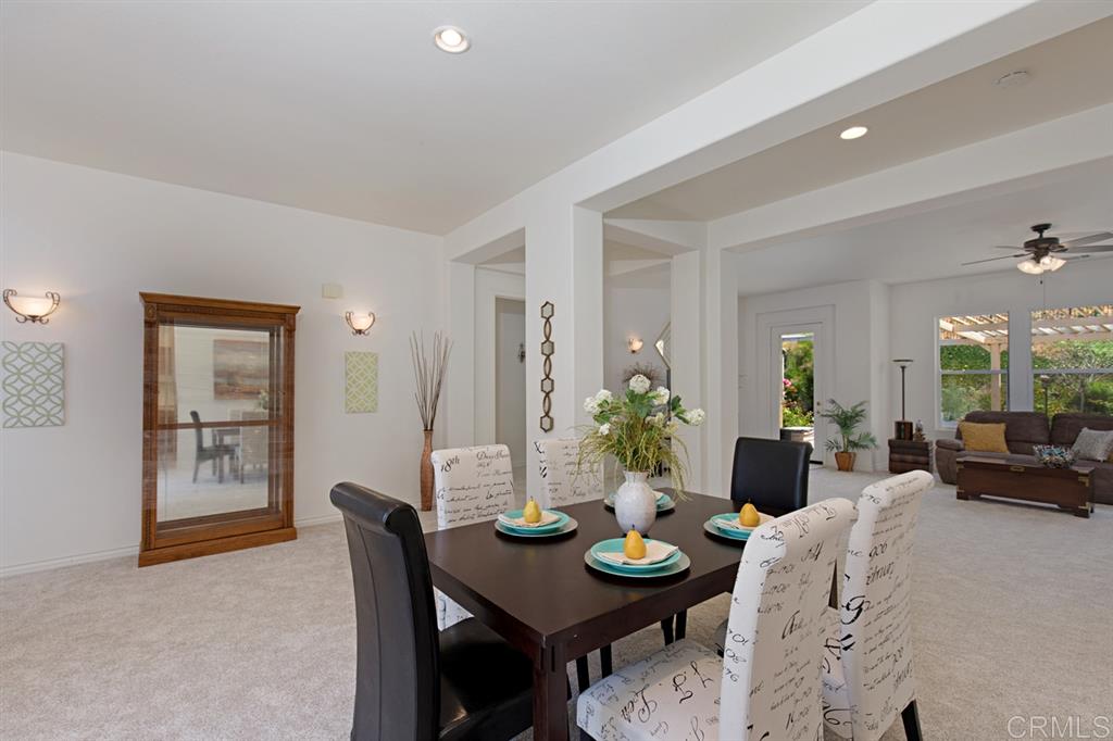 1249 Shadowcrest Lane Fallbrook, CA 92028 - Photo 5 of 25