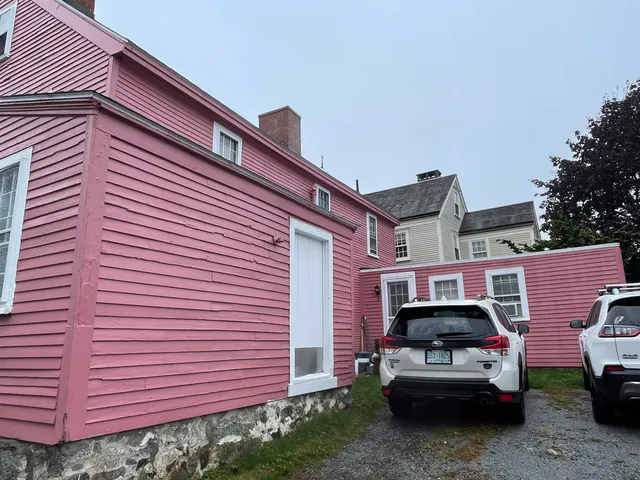 $1,295,000 | 33 Gardner Street, Portsmouth, NH 03801