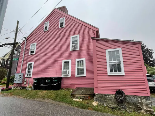 $1,295,000 | 33 Gardner Street, Portsmouth, NH 03801