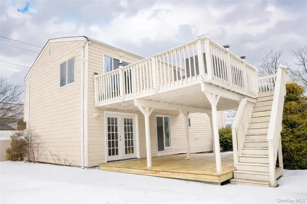 $749,999 | 1682 Church Street, Holbrook, NY 11741