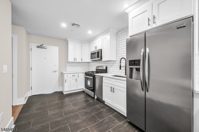 162 Closter Dock Road, Unit A Closter, NJ 07624 - Photo 4 of 15 Gallery Image 4