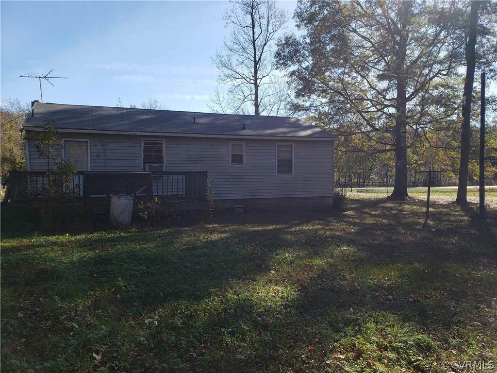 10616 Walton Lake Road Disputanta, VA 23842 - Photo 4 of 14 Gallery Image 4