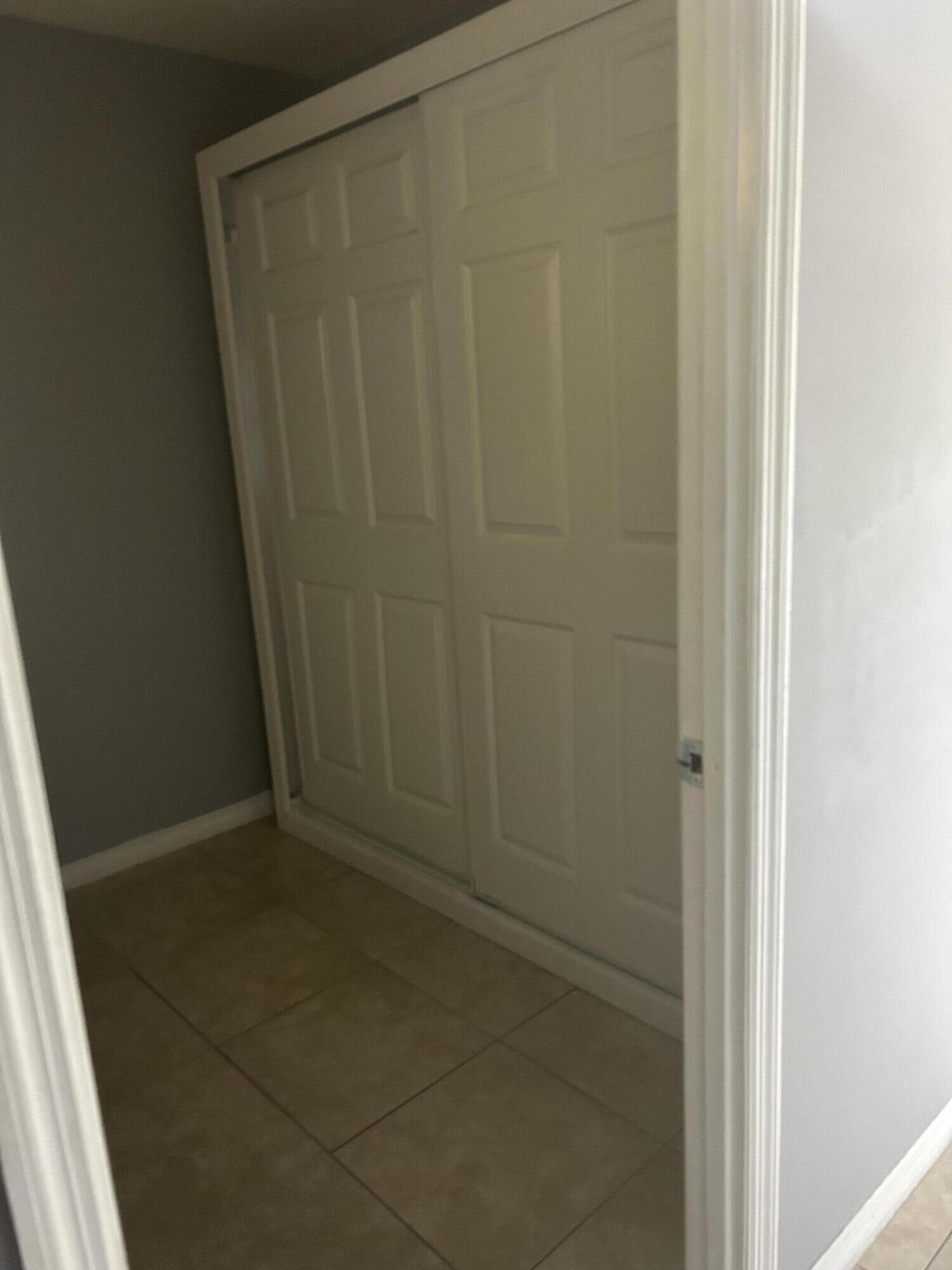 410 South Park Road, Unit 1204 Hollywood, FL 33021 - Photo 19 of 32 IMG_0017