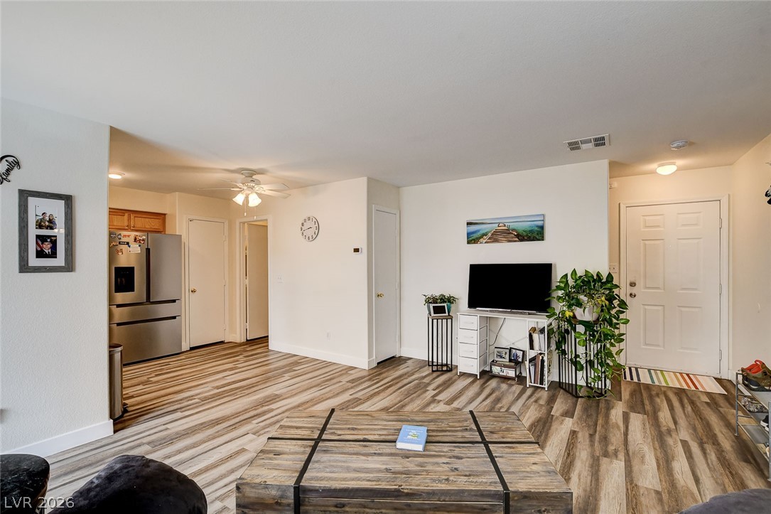705 Spotted Eagle Street Henderson, NV 89015 - Photo 8 of 44