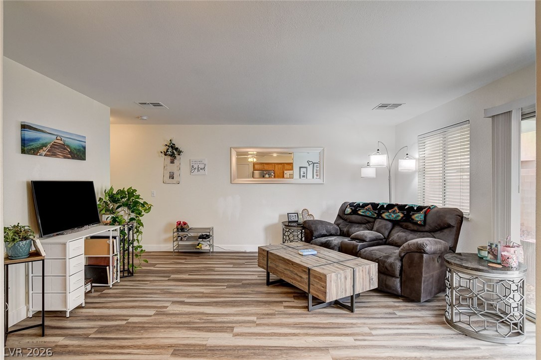 705 Spotted Eagle Street Henderson, NV 89015 - Photo 9 of 44