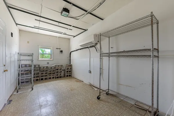 a view of a storage & utility room