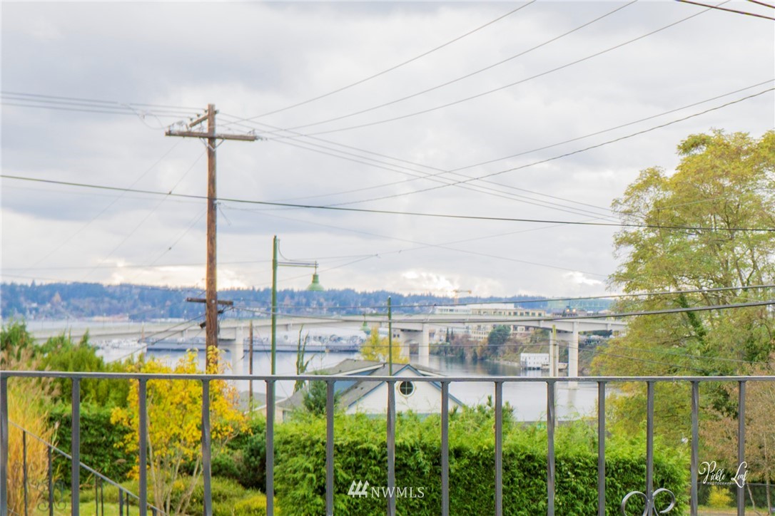 1614 Wheaton Way Bremerton, WA 98310 - Photo 9 of 12 Gallery Image 9