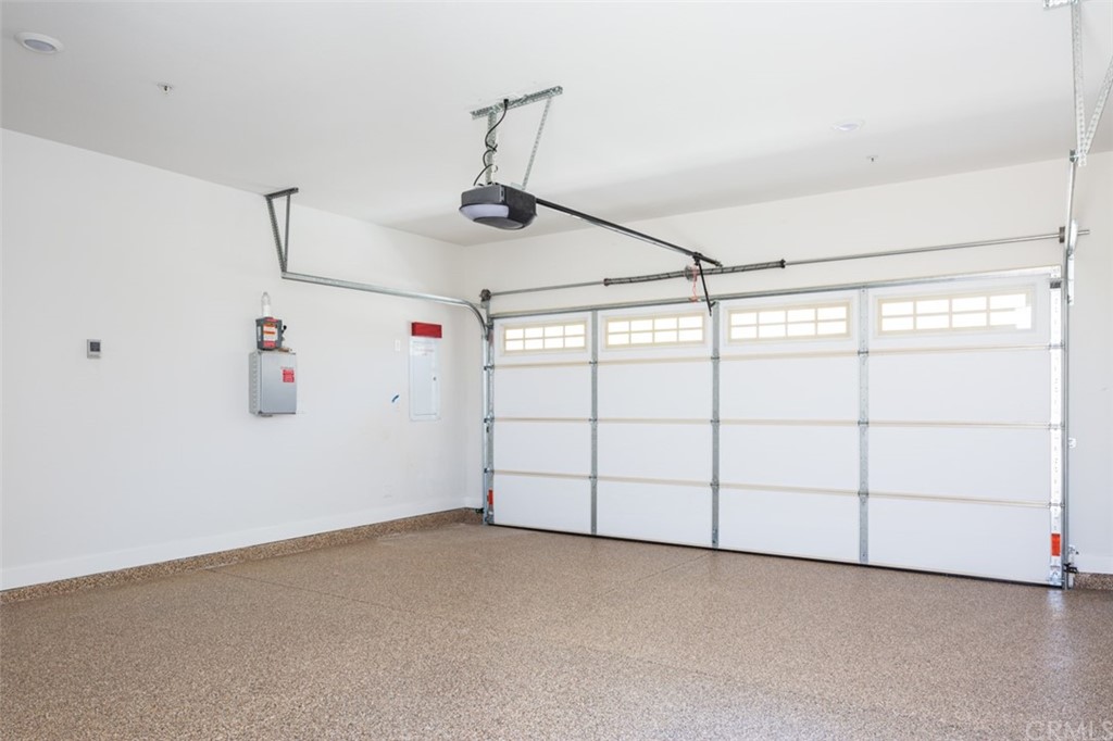 6514 Alondra Boulevard Paramount, CA 90723 - Photo 8 of 10 a view of a garage