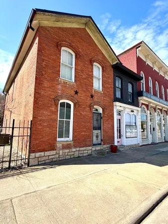 $245,000 | 605 Putnam Avenue, Zanesville, OH 43701