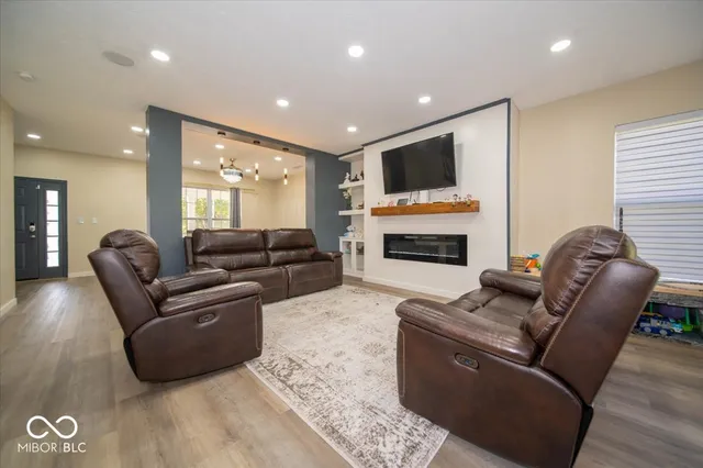 $354,000 | 8522 Bravestone Way, Indianapolis, IN 46239