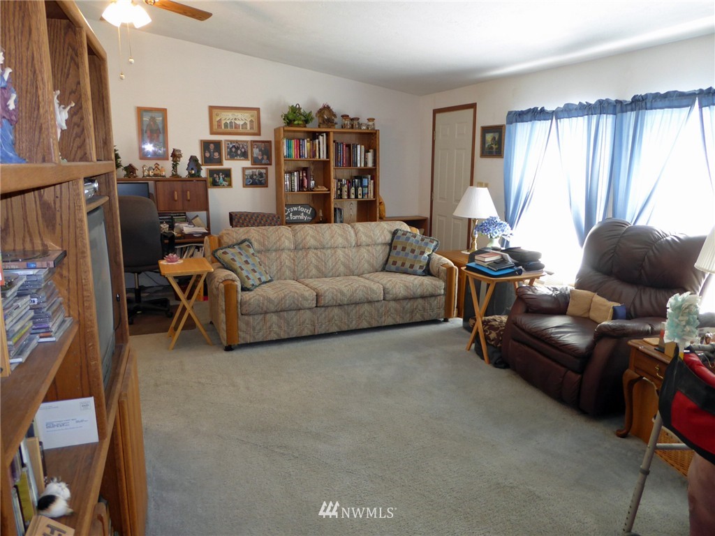 10903 Highway 12 Rochester, WA 98579 - Photo 8 of 19