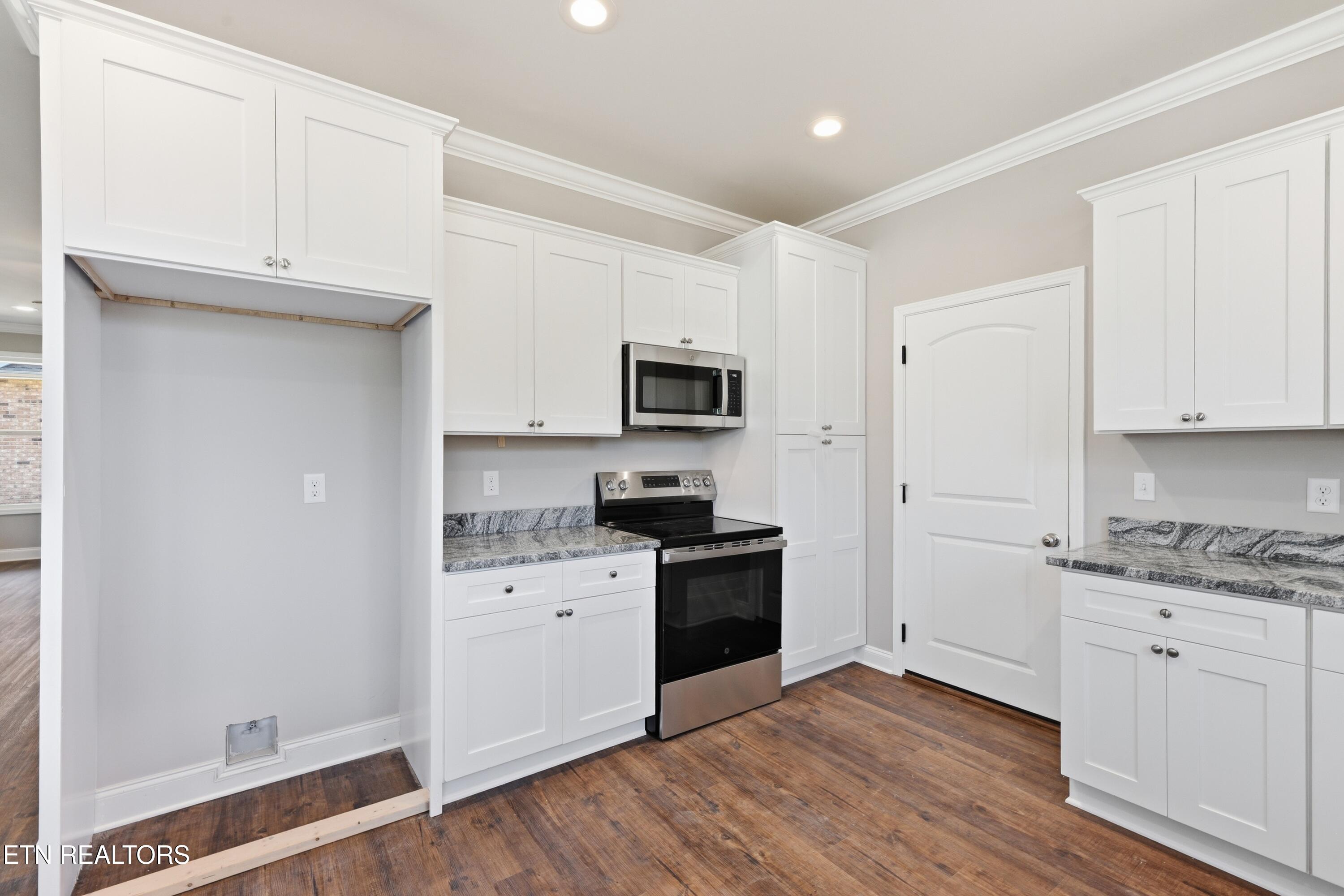 166 Crossroads Boulevard Oak Ridge, TN 37830 - Photo 14 of 38 14-print-Crssrds164 (11)