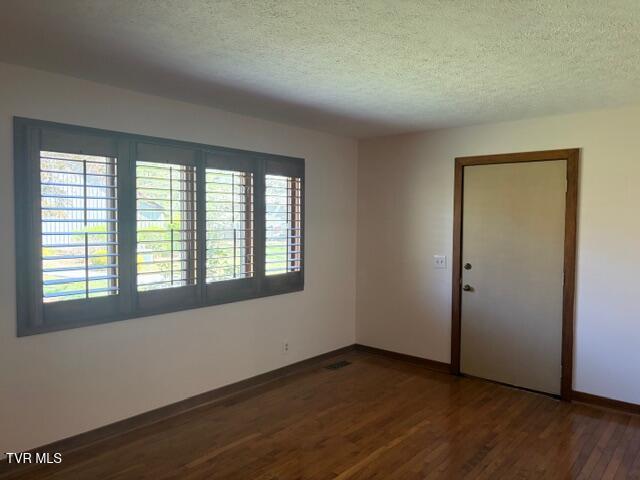 120 Columbine Road Kingsport, TN 37660 - Photo 23 of 87 IMG_2965