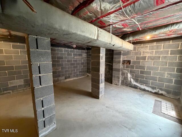 120 Columbine Road Kingsport, TN 37660 - Photo 78 of 87 IMG_8454