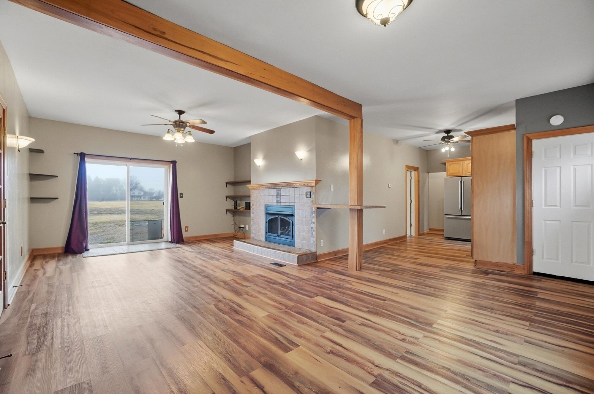 4840 Tschopp Road Northeast Lancaster, OH 43130 - Photo 14 of 58 Eating Space / Great Room - 4840 Tschopp Road NE, Lancaster, OH 43130