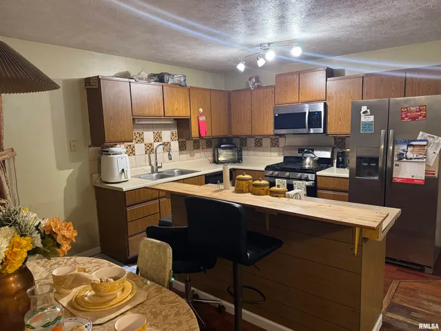 $148,000 | 1524 Brenda Court, Springfield, IL 62702